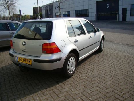 Volkswagen Golf - 1.6-16V Comfortline Airco - 1