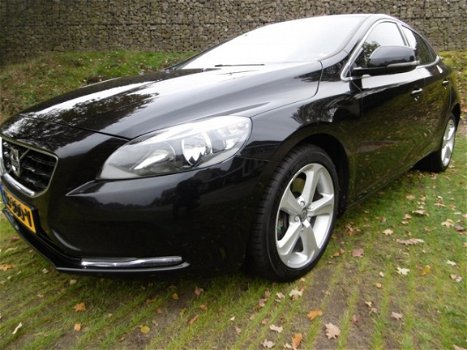 Volvo V40 - D4/SUMMUM BSN/NAVI/LEDER/ON-CALL/KEYLESS/INR&GAR.MOGELIJK - 1