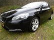 Volvo V40 - D4/SUMMUM BSN/NAVI/LEDER/ON-CALL/KEYLESS/INR&GAR.MOGELIJK - 1 - Thumbnail