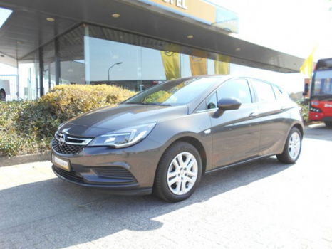 Opel Astra - 1.0 EDITION/ NAVIGATIE/ PDC/ 1E EIGENAAR/ TREKHAAK/ INCL. 6 MND BOVAG GARANTIE - 1