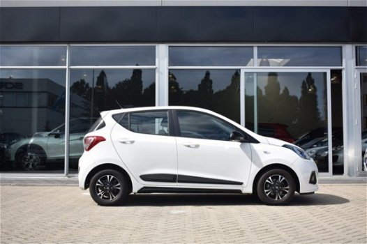 Hyundai i10 - 1.0i i-Motion Comfort - 1