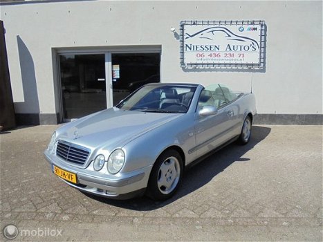 Mercedes-Benz CLK-klasse Cabrio - A208 320 Elegance - 1