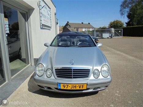 Mercedes-Benz CLK-klasse Cabrio - A208 320 Elegance - 1