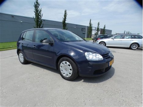 Volkswagen Golf - 1.4 TSI Trendline Airco / Elek ramen / centrale deurvergendeling - 1