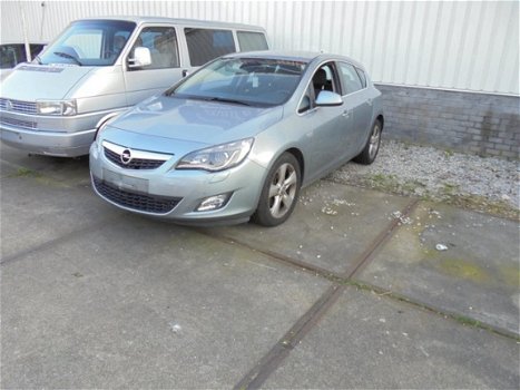 Opel Astra - 2.0 CDTi GT - 1