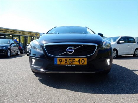 Volvo V40 Cross Country - 1.6 D2 Momentum - 1