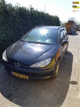 Peugeot 206 SW - 1.4 X-line nieuwe bande nieuwe APK - 1