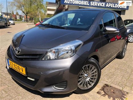 Toyota Yaris - 1.4 D-4D-F Aspiration *AIRCO*NAVI*ACHTR. UITRIJD CAMERA*TREKHAAK*LM VELGEN - 1