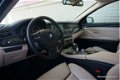 BMW 5-serie - 523i High Exec, Comfortstoelen, Navi prof, Elek trekhaak, Xenon - 1 - Thumbnail