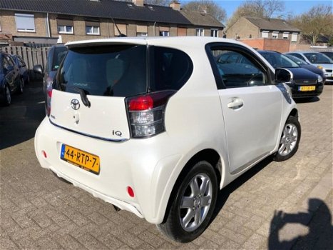 Toyota iQ - 1.0 VVTi Comfort STUURBEKRACHTIGING - 1