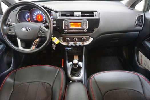 Kia Rio - 1.2 CVVT ComfortLine Licht metalen velgen Luxe bekleding, airco - 1