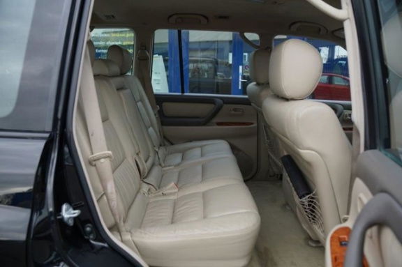 Toyota Land Cruiser 100 - 4.2 TDI Executive 7-Persoons / Camera / Navi / Trekhaak / NL-Auto - Afbeelding 3
