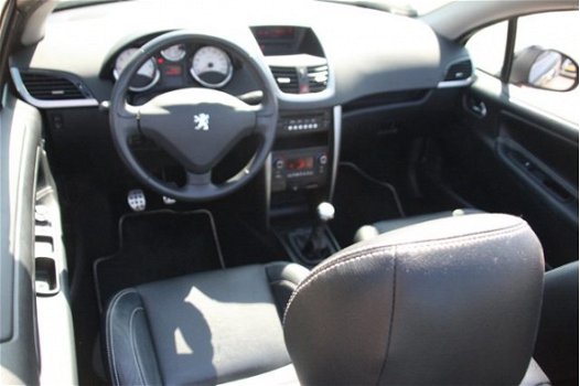 Peugeot 207 CC - 1.6 VTi Noir & Blanc (Locatie Oud-Beijerland) - 1