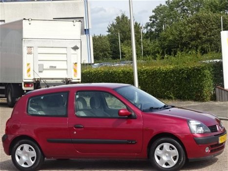 Renault Clio - 1.4-16V Privilège 1.4 16V Privelege, bj.2001, rood, climate, 1e eigenaar, APK tot 10/ - 1