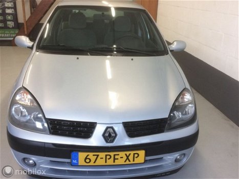 Renault Clio - II 1.4-16V Dynamique Comfort - 1