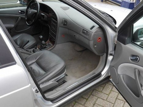 Saab 9-5 Estate - 2.3t SE LEDER ECC LPG G3 FISCAAL VRIENDELIJK - 1