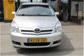 Toyota Corolla Verso - 2.2 D-4D Luna | PDC / LMV / ECC | APK tot 07-03-2020 - 1 - Thumbnail