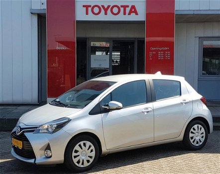 Toyota Yaris - 1.5 Hybrid 100PK Aspiration | Navi | Sensoren achter | Smart Entry - 1