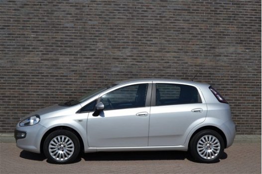 Fiat Punto Evo - 1.2 Dynamic Super zuinig, 5 deurs, airco - 1