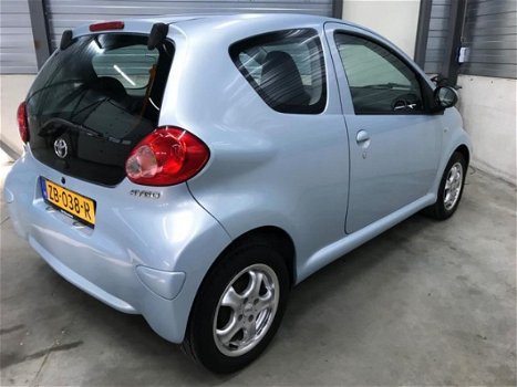 Toyota Aygo - 1.0-12V NAP AIRCO Dealer onderhouden LM velgen elec pakket - 1