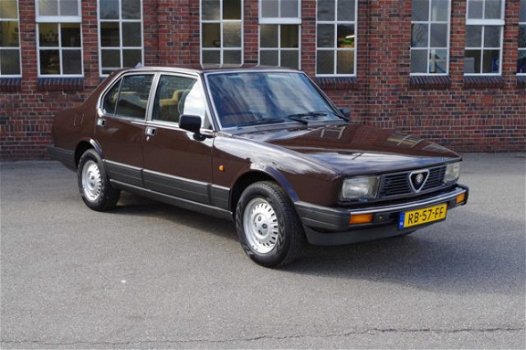 Alfa Romeo Alfetta - 2.0 Lusso - 1