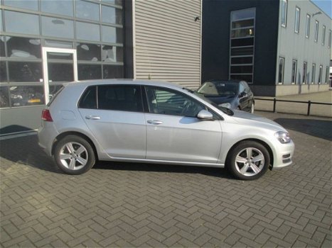 Volkswagen Golf - 1.2 TSI DSG Highline - 1