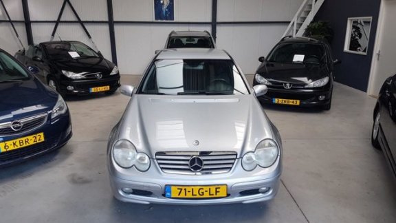 Mercedes-Benz C-klasse Sportcoupé - 200 K. - PDC - Cruise - LM - 1