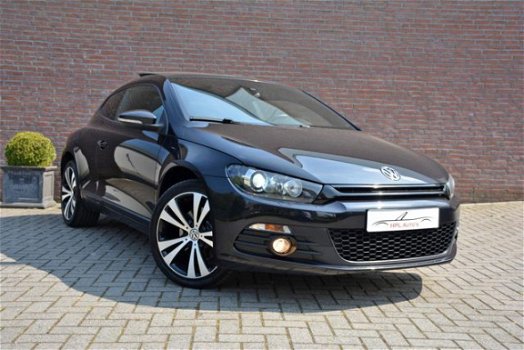 Volkswagen Scirocco - 1.4 TSI 160pk Edition * Xenon * Panoramadak * Half leer / blokstof * Multifunc - 1