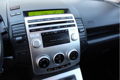 Mazda 5 - 5 2.0 Touring /NAP/7-PERSOON/TREKHAAK/AIRCO/ - 1 - Thumbnail