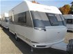 Hobby De Luxe Edtion 460 UFE Reiscaravan met mooie rondzit groep en vast bed - 1 - Thumbnail