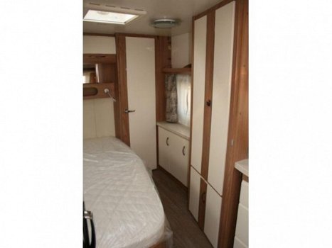 Hobby De Luxe 495 WFB Ruime 4 persoons caravan met vast bed en douche. - 5