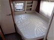 Hobby Excellent 460 UFE Reicaravan met vast bed. - 8 - Thumbnail