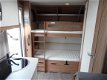 Hobby De Luxe 490 KMF Compacte 5 persoons caravan met vast bed en stapelbed. - 7 - Thumbnail