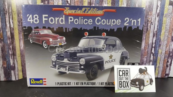 1948 Ford Police Coupe 2 in 1 1:25 Revell - 0