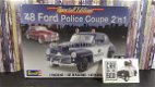 1948 Ford Police Coupe 2 in 1 1:25 Revell - 0 - Thumbnail