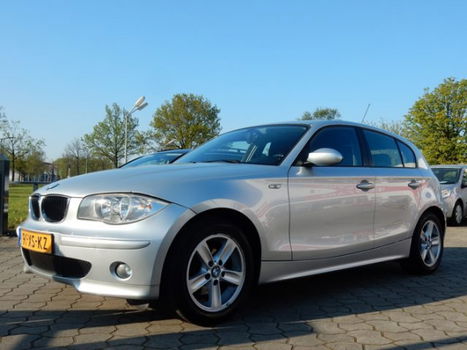 BMW 1-serie - 118i Executive / 5 drs / Clima / 6-BAK / 130PK - 1