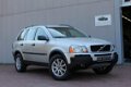 Volvo XC90 - 2.4 D5 AWD AUTOMAAT YOUNGTIMER BTW AUTO - 1 - Thumbnail