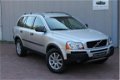 Volvo XC90 - 2.4 D5 AWD AUTOMAAT YOUNGTIMER BTW AUTO - 1 - Thumbnail