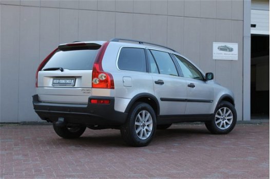 Volvo XC90 - 2.4 D5 AWD AUTOMAAT YOUNGTIMER BTW AUTO - 1