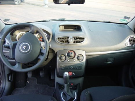 Renault Clio - 1.2 Authentique airco - 1