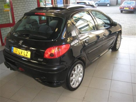 Peugeot 206 - 1.4 XT - 1