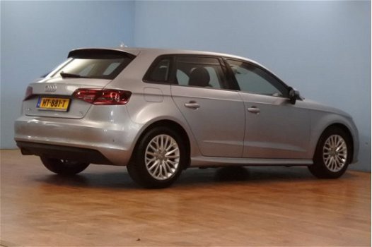 Audi A3 Sportback - 1.6 TDI ultra Attraction Pro Line Cruise Navi LMV - 1