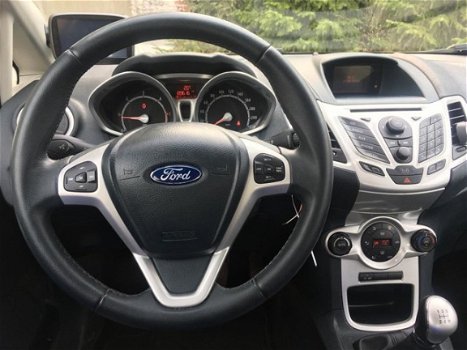 Ford Fiesta - 1.6 TDCi ECOnetic Titanium Dealer onderhouden - 1