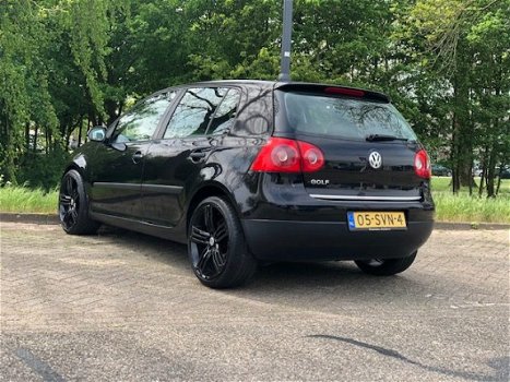 Volkswagen Golf - 1.4 16V Trendline - 1