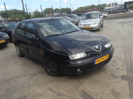 Alfa Romeo 146 - 1.4-16V T.Spark L - 1