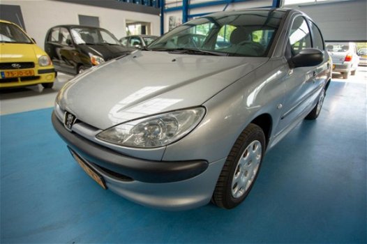 Peugeot 206 - XR 1.4 - 1