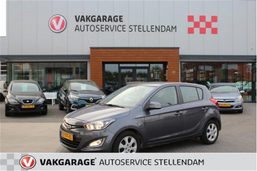 Hyundai i20 - 1.2i i-Deal I20 i-Deal Navigatie/Airco - 1