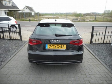 Audi A3 Sportback - 1.2 TFSI S-LINE AUTOMAAT PDC NAVI - 1