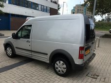 Ford Transit Connect - T230L 1.8 TDCi START MOTOR NIET GOEDBANDEN GOEDBUITEN KANT BEETJE SCHADEVOOR