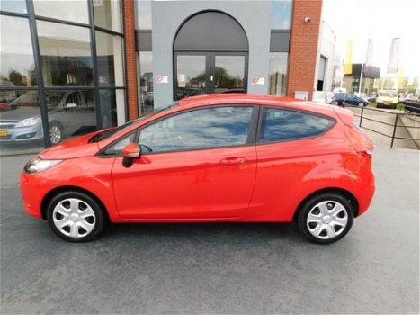 Ford Fiesta - 1.25 Trend LAGE KM STAND AIRCO - 1